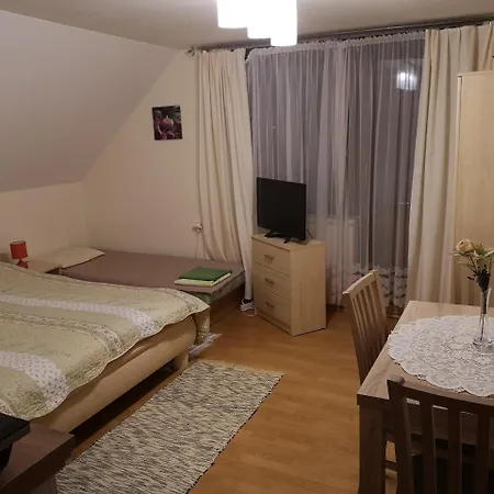 Ubytovanie Otilia Privatunterkunft *