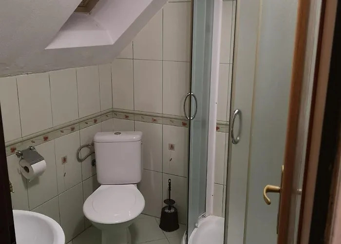 奥蒂利娅住宿酒店 斯祖贝莱克